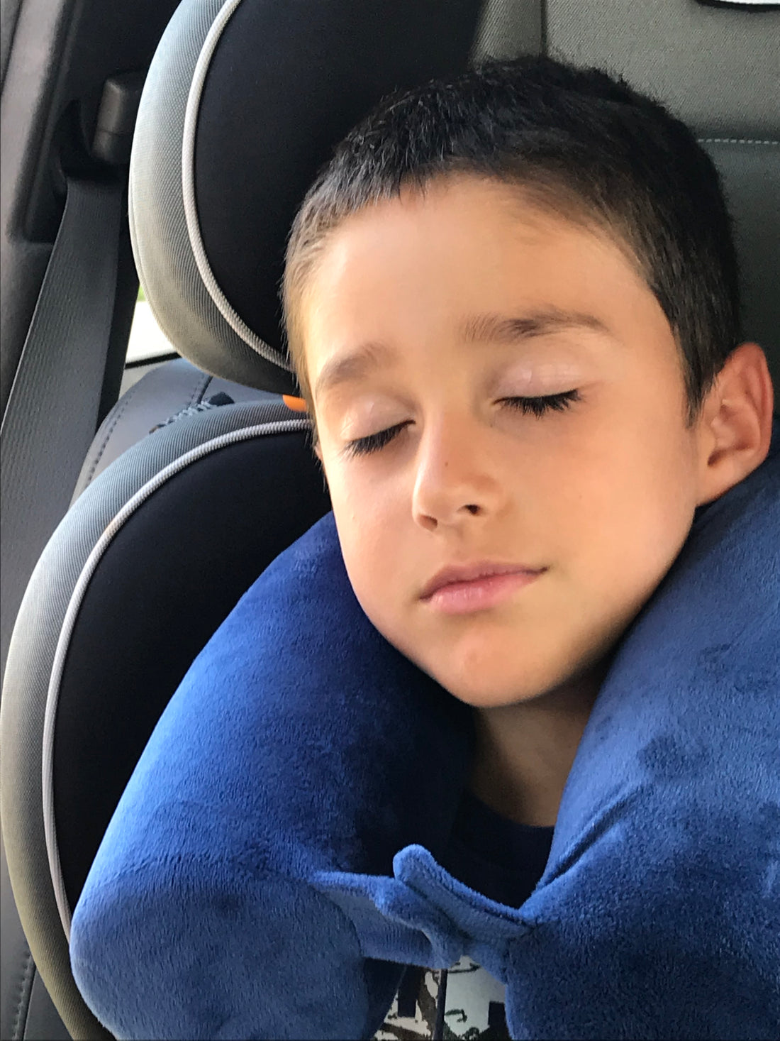 A Pillow for Travel that Works for The Head, Neck, Back and Legs