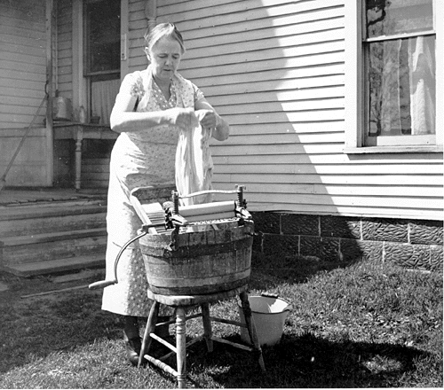 Pillow got hight, is hard, and fiberfill cheap smell.