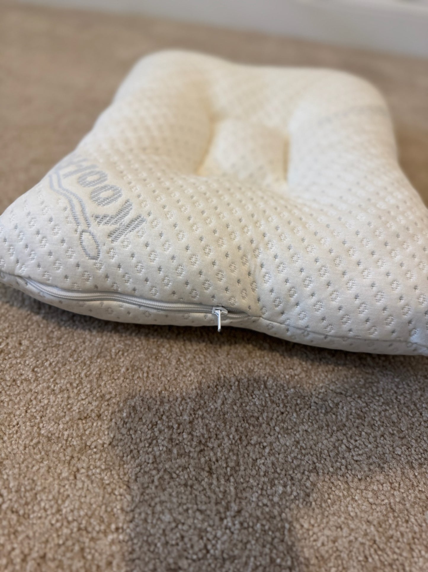 Arc4life Linear Gravity Support Neck Pillow - ADJUSTABLE - Cervical Contoured Support Pillow with Two Neck Rolls